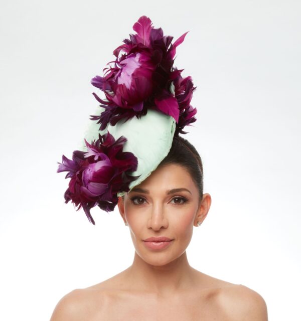 Mint feather front saucer with magenta feather flowers