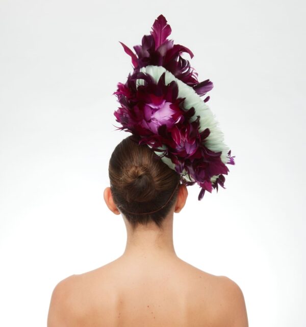 Mint feather front saucer with magenta feather flowers - Image 5