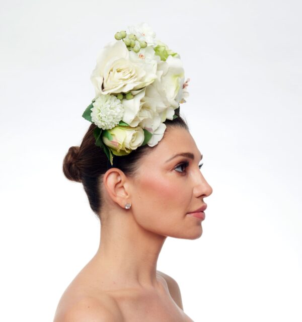 Light green flower crown - Image 5