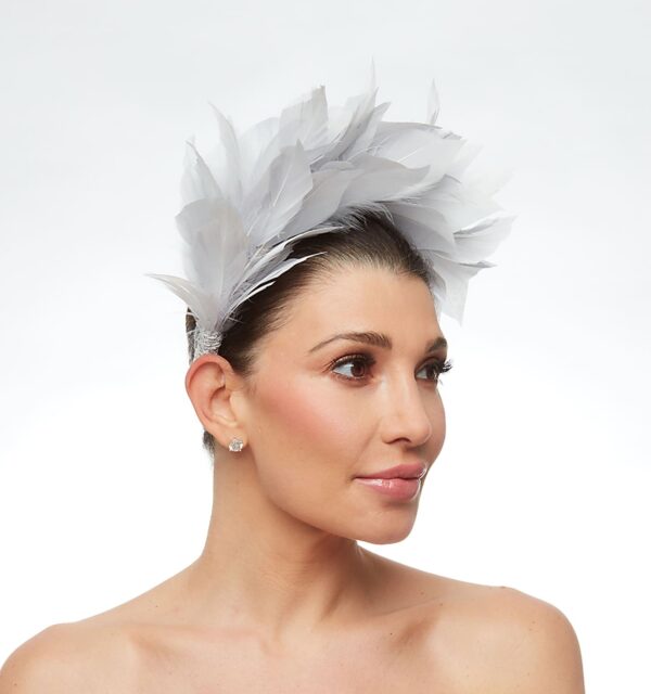 Grey feathered headpiece - Image 3