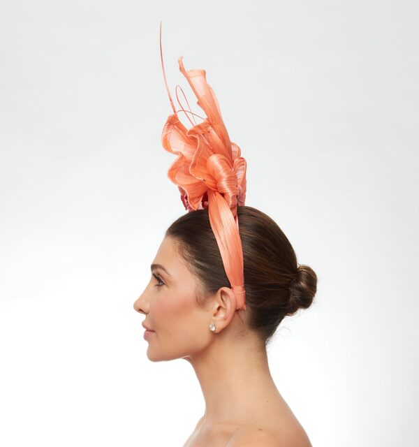 Coral turban with silk flowers - Image 3