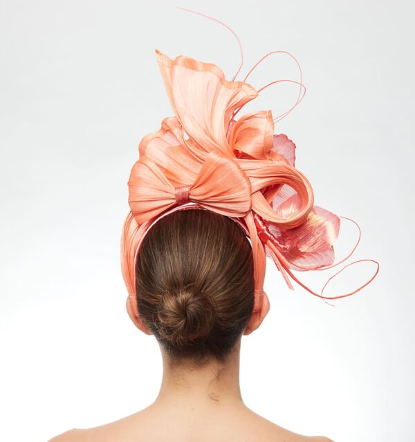 Coral turban with silk flowers - Image 4