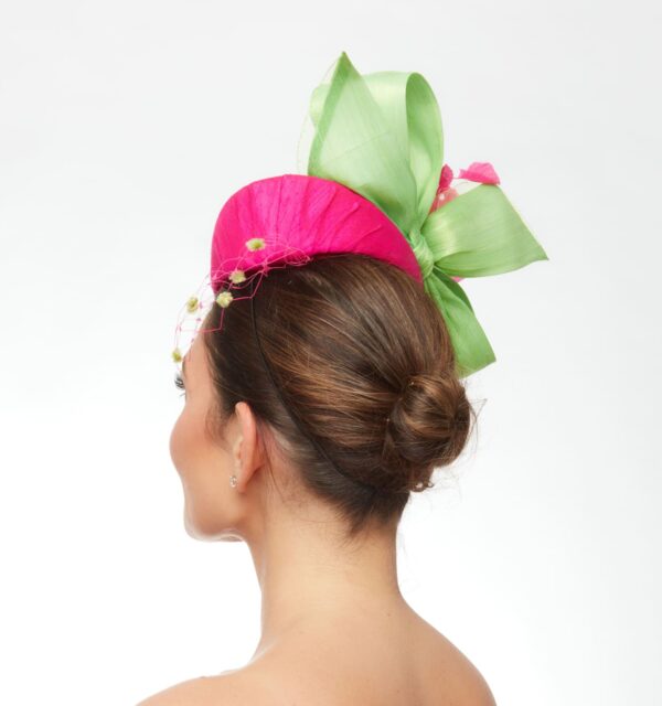 Alice hot pink cap with rose and lime bow - Image 3