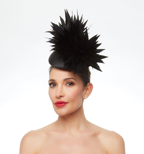 Black feathered headpiece - Image 2