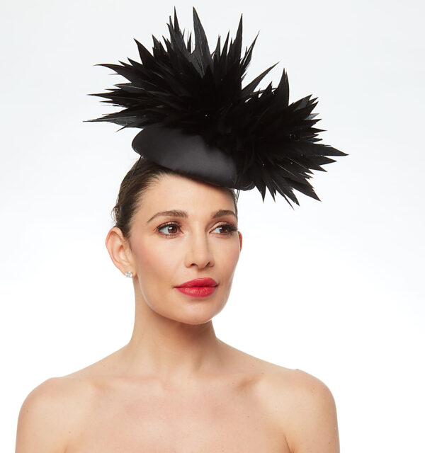 Black feathered headpiece - Image 3