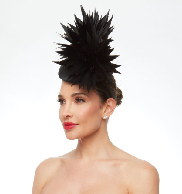 Black feathered headpiece - Image 4